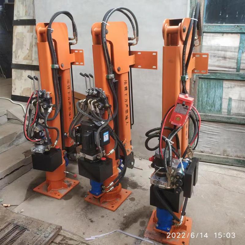 狮潭乡重汽蓝牌随车吊 3.2吨 国六动力强 液压驱动 农用自卸起重机